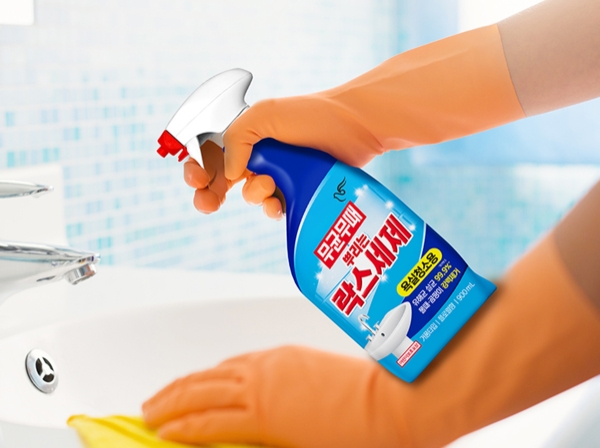 피죤, 신제품 ‘무균무때 뿌리는 락스세제’ 출시