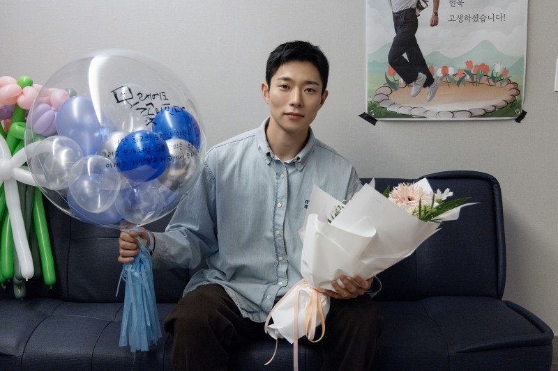‘모래에도 꽃이 핀다' 윤종석 종영 소감 “청춘들이 만들어 낸 알록달록한 케미...기분 좋은 드라마 됐길”