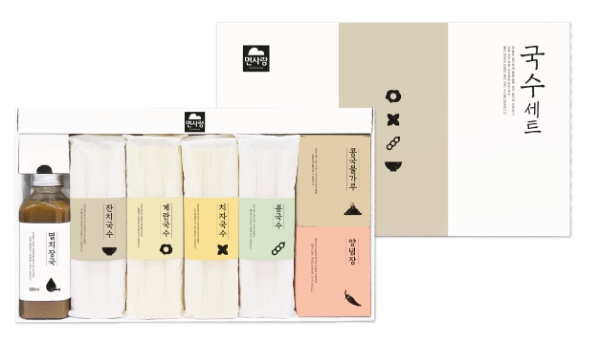 다양한 면,소스로 구성된 면사랑 ‘전통 국수세트’ (사진제공=면사랑)