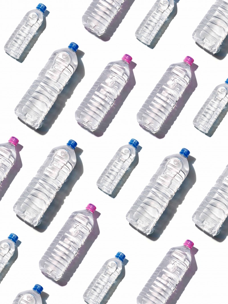 '아이시스' 무라벨 컨셉 이미지(사진=롯데칠성음료 제공 )