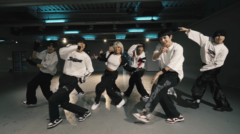 NEXZ, 퍼포먼스 비디오 유튜브 1백만 뷰 돌파…‘잠재력 입증’