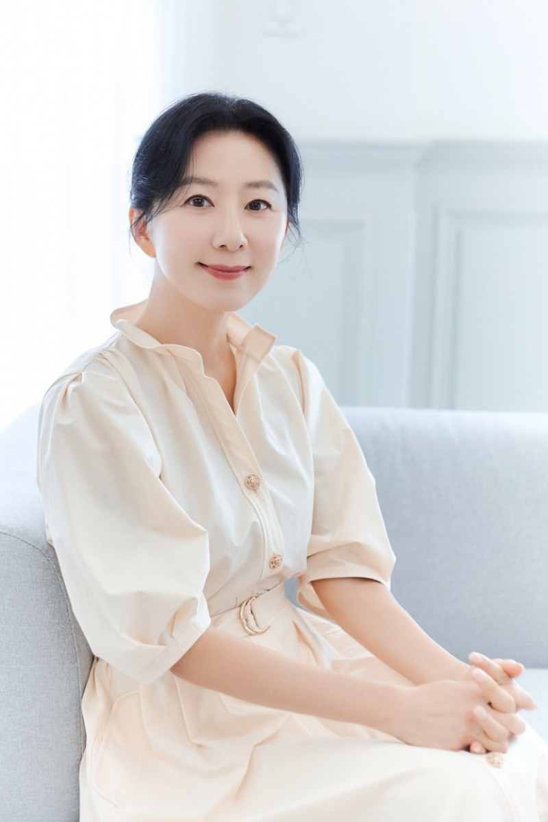 ‘출연작이 곧 기대작’ 김희애, 2024년에도 열일 행보ing