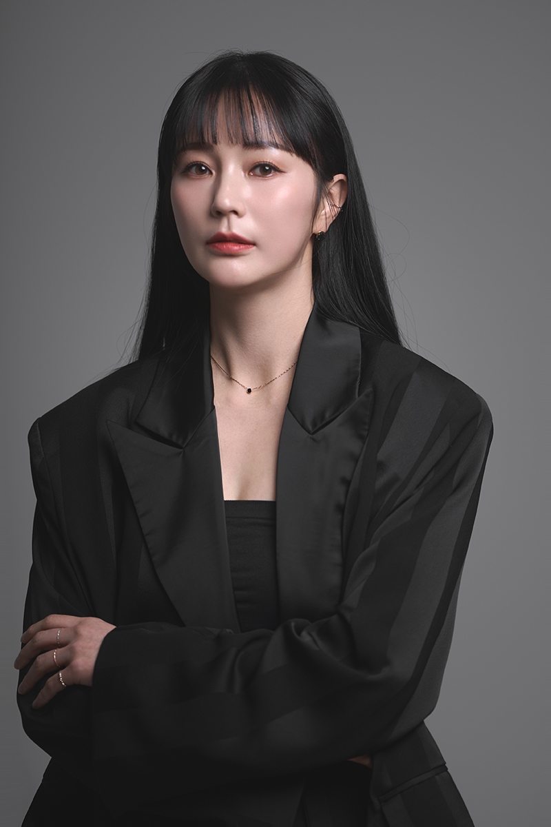 안혜경, 연극 ‘정동진’ 첫 공연 성료…꾸준히 이어온 연기 활동 눈길