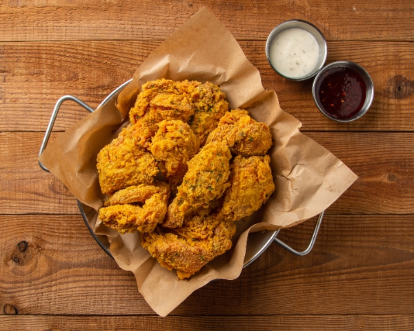 생활치킨의 치킨. 사진제공=㈜데일리비어