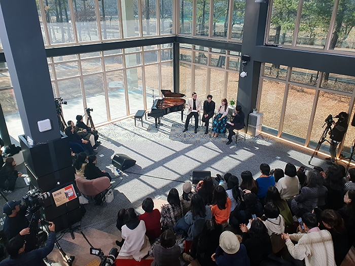 딜라이브TV, 국내 최초 오페라 버스킹 프로그램 ‘당신이 있는 그곳, 오페라 하우스’ 17일 첫 방송