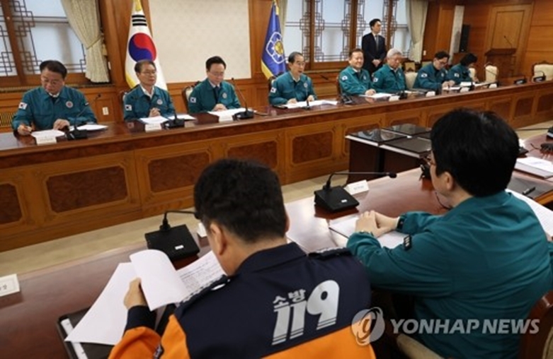 의사 집단행동 관계 장관회의(사진=연합)