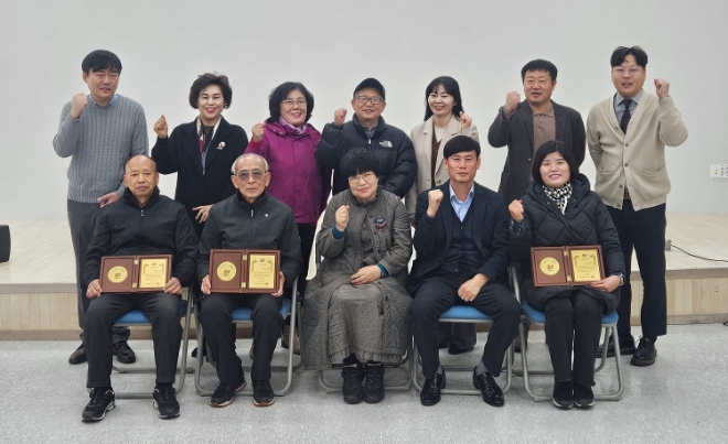 이임 통장 7명에 공로패 수여 / 사진=정읍시 제공