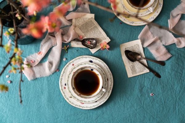 노리다케, '시그니처 쁘띠골드 티세트' 홈쇼핑 무대에 선다