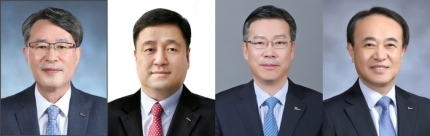 왼쪽부터이시우 포스코 대표이사 사장, 이계인 포스코인터내셔널 대표이사, 전중선 포스코이앤씨 대표이사 사장, 유병옥 포스코퓨처엠 대표이사 사장.(포스코홀딩스 제공)