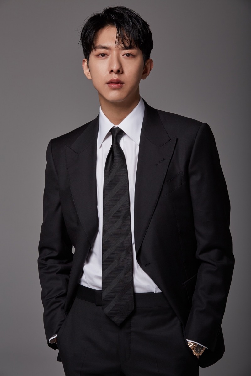 이정신, SBS ‘7인의 부활’ 캐스팅…최대 포털사이트 대표 변신