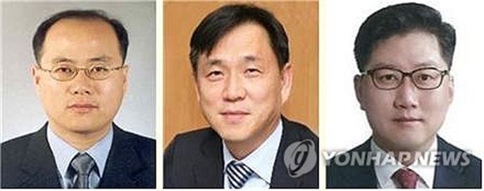 윤석열 대통령은 23일 과학기술정보통신부 1차관에 이창윤 대통령 직속 국가과학기술자문회의 지원단장(왼쪽), 2차관에 강도현 과기부 정보통신정책실장(가운데), 과학기술혁신본부장을 류광준 과기부 과학기술혁신조정관을 임명했다.(사진=연합)