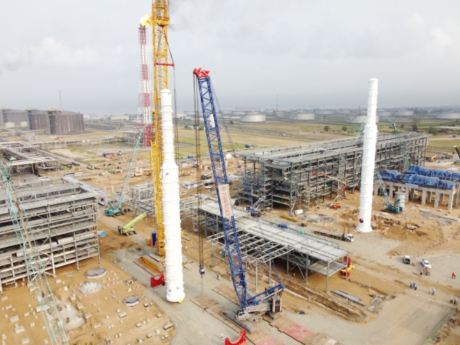 나이지리아 NLNG T7의 열교환기가 설치 완료되는 모습 / 사진=대우건설 제공