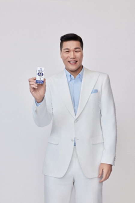 세브란스 전용목장 A2단백우유 모델로 발탁된 서장훈, 사진=연세유업