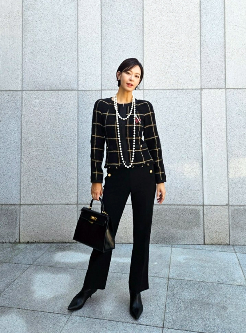 ‘피라미드 게임’ 정애연, 올드머니룩 완벽 소화…재벌가 사모님 완벽 변신