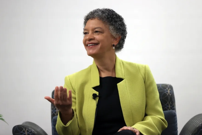 (상보) 연준 콜린스 “올해 말 금리인하 개시가 적절할 듯”