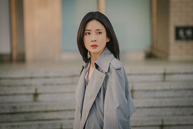 ‘하이드’ 이보영, 숨겨진 진실을 치열하게 쫓는 문영에 완벽 몰입…대체불가 존재감 또 한 번 입증 예고