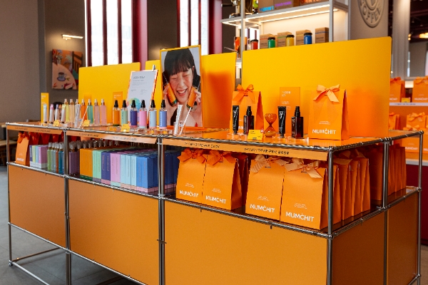 멈칫 팝업스토어