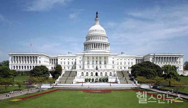 워싱턴DC연방의회의사당전경