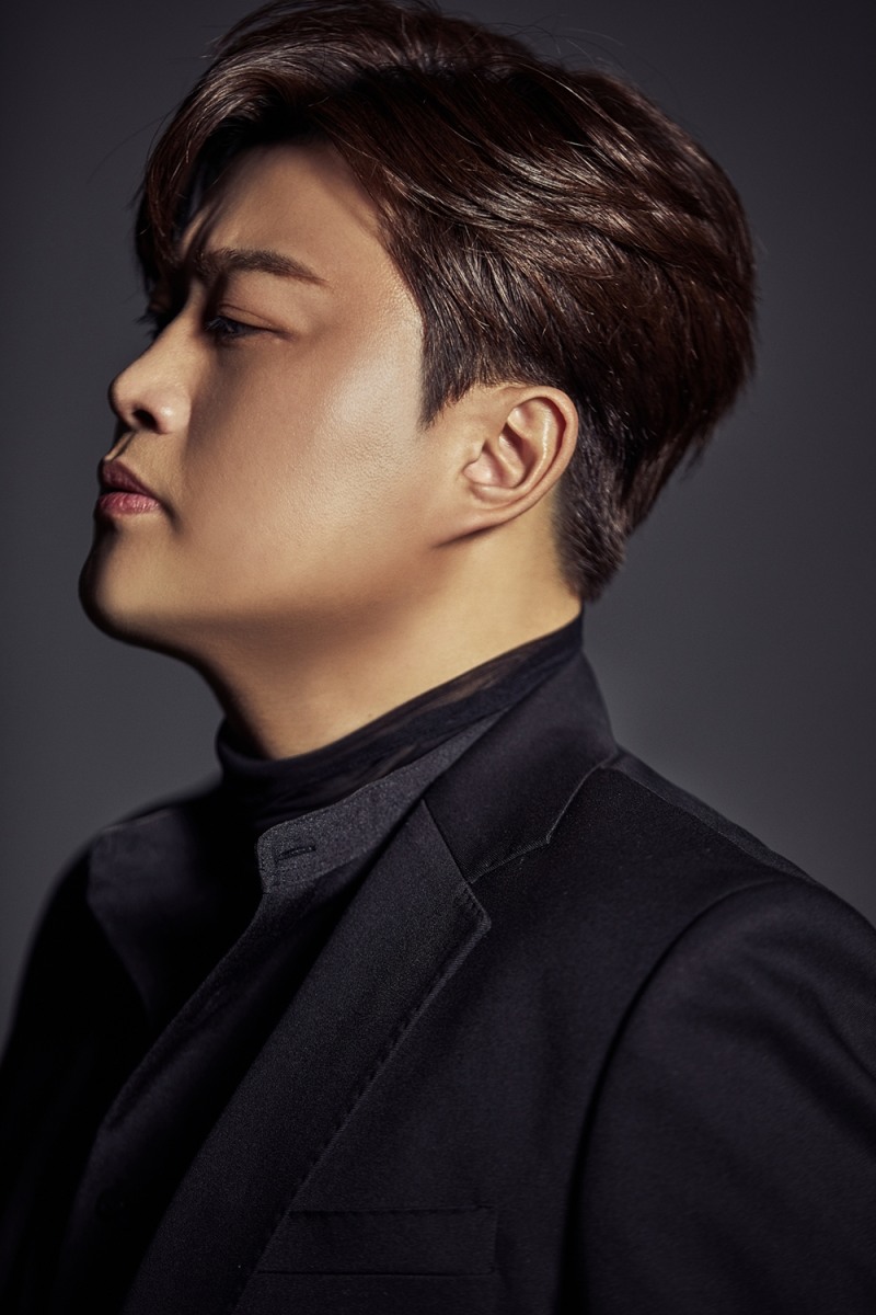 김호중, 4월 정규 2집 발매 확정…전곡 ‘작사+작곡’ 참여