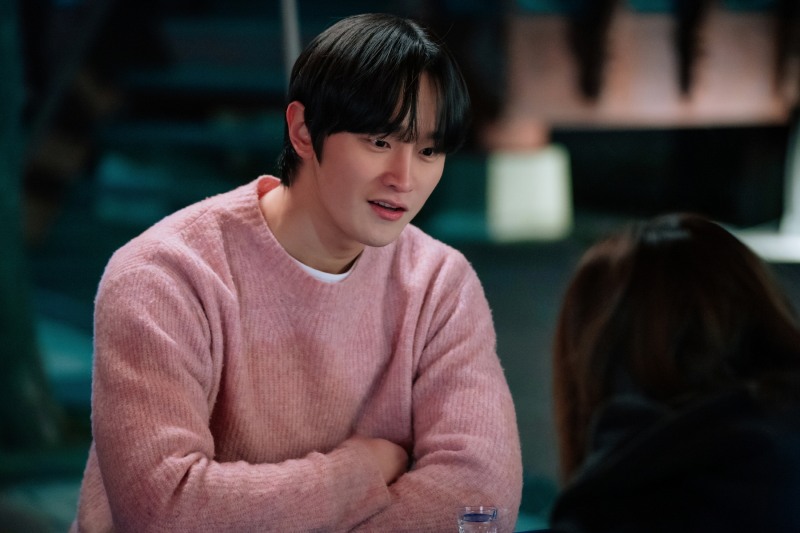 ‘웨딩 임파서블’ 김도완, 스윗 눈빛 장착 스틸 공개…시청자 사약길 걷게 만드는 ‘케미 요정’