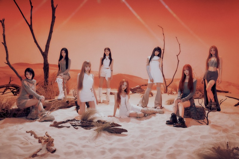 유니스, 8인 완전체 완벽 비주얼 합…비주얼 케미→콘셉트 소화력까지 ‘데뷔 기대감 UP’