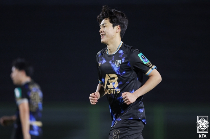 2024 하나은행 코리아컵 FC충주와의 1라운드 경기에 나선 강민구의 모습.