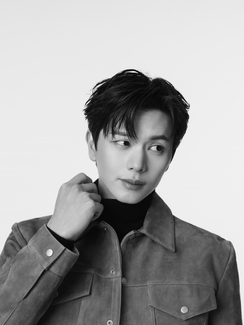 육성재, 상반기 가수→하반기 배우…2024년에도 '열일' 예고