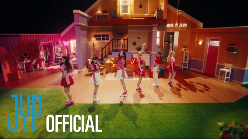 VCHA, ‘Only One’ 퍼포먼스 비디오 티저 추가 공개…‘파워풀 안무+상큼 표정’