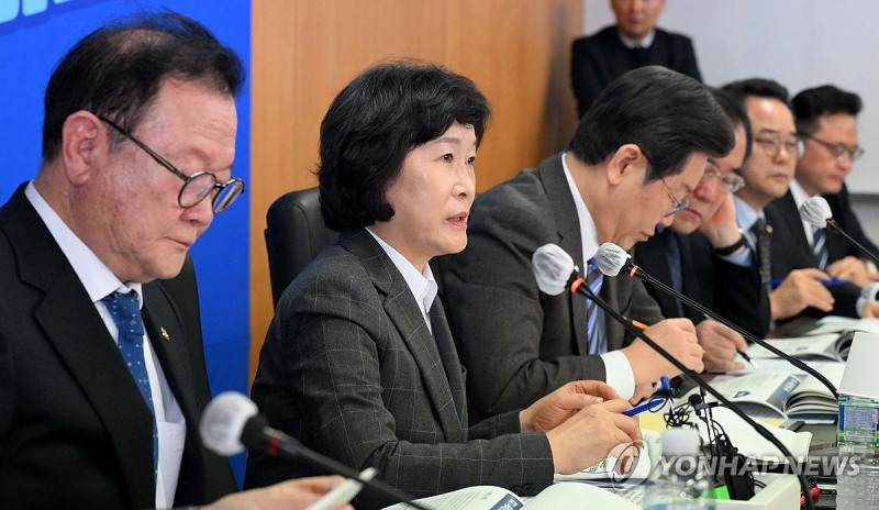 지난 2월 14일 더불어민주당 소상공인 정책간담회에서 발언 중인 오세희 전 소공연 회장 / 사진=연합뉴스