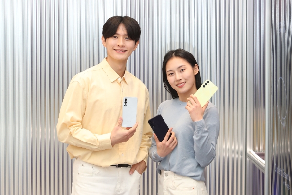 18일 국내 출시되는 '갤럭시 A15 LTE'를 소개하는 모습. / 사진=삼성전자 제공