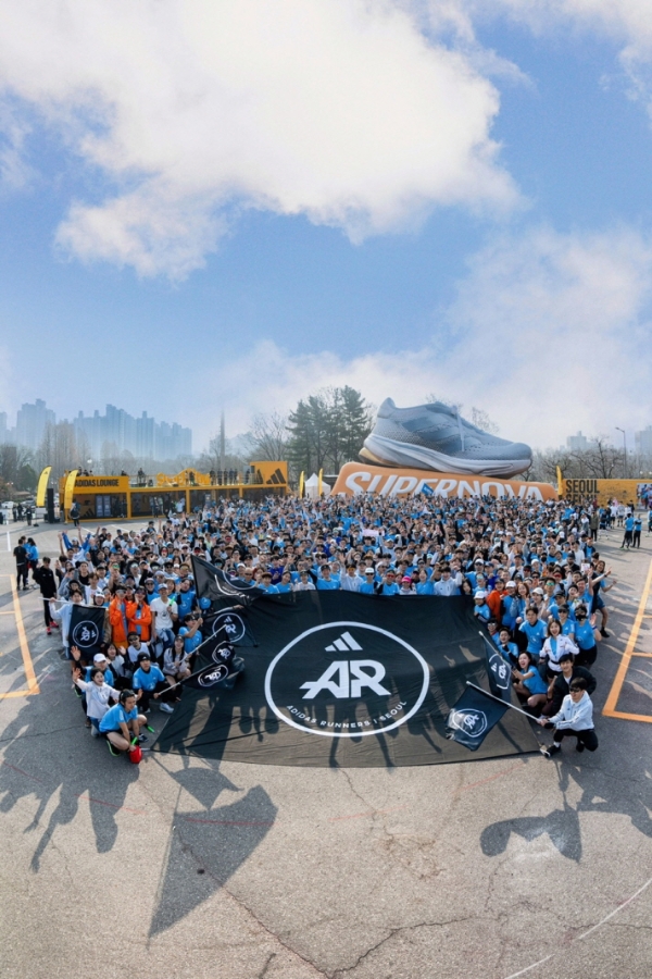 아디다스, 잠실 종합운동장서 ‘2024 서울마라톤 엑스포’ 성료