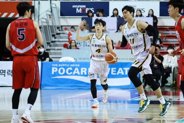 창원 LG, 10연승 무서운 상승세.. 2년 연속 정규리그 2위 확정