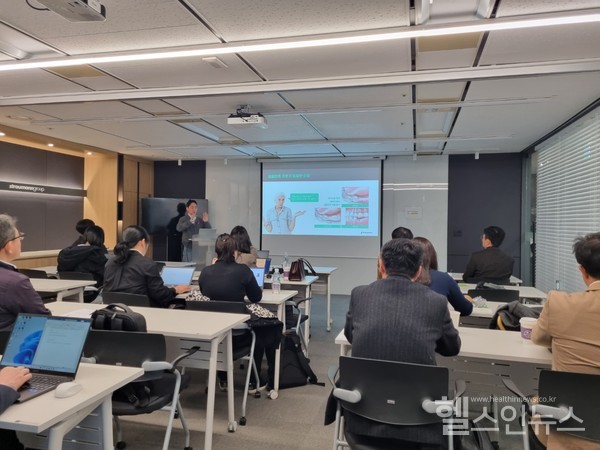 스트라우만제공