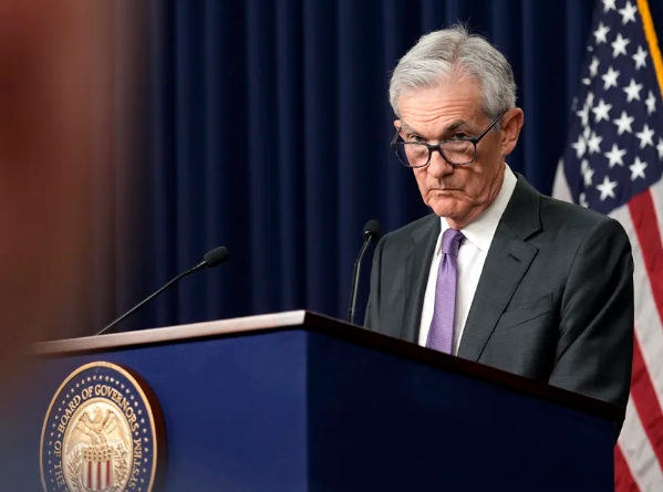 (상보) 파월 "예상일치 물가지표 흡족…그래도 금리인하 안 서둘러"