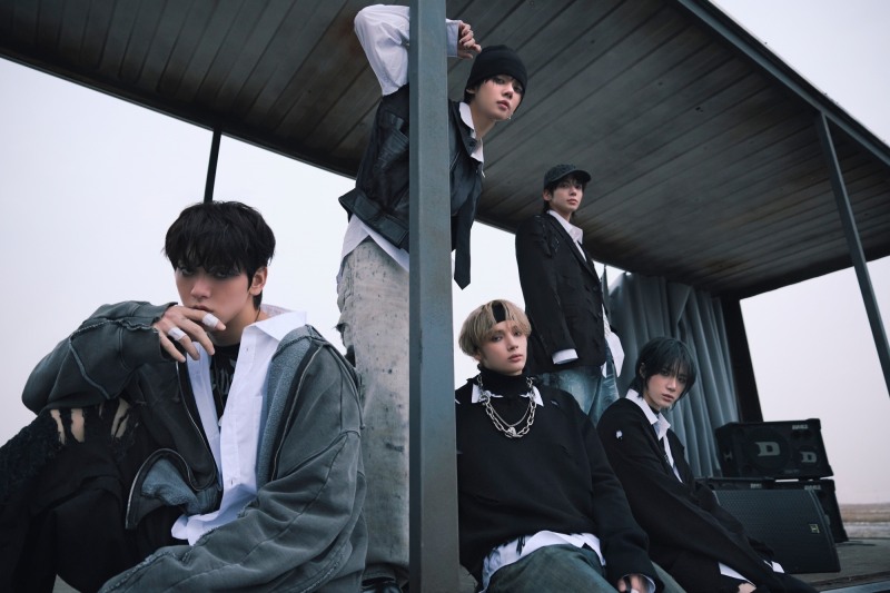 ‘컴백’ TXT, 미니 6집 발매 첫날 ‘밀리언셀러’ 직행…‘쾌조의 스타트’