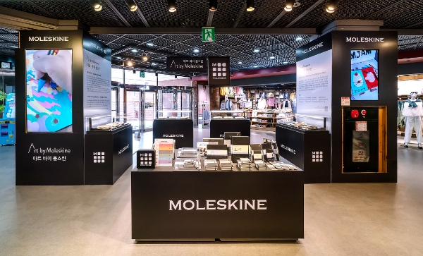 영풍문고 종각종로본점에서 ‘아트 바이 몰스킨’ 팝업 전시 오픈