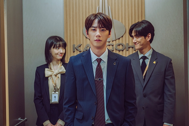 이재욱-이준영-홍수주 ‘로얄로더’, 3일 대망의 마지막 화 공개…151층 왕좌의 주인은 누구?