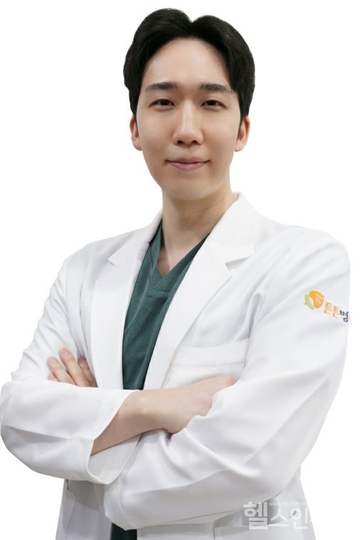 청담튼튼병원정형외과조진우원장
