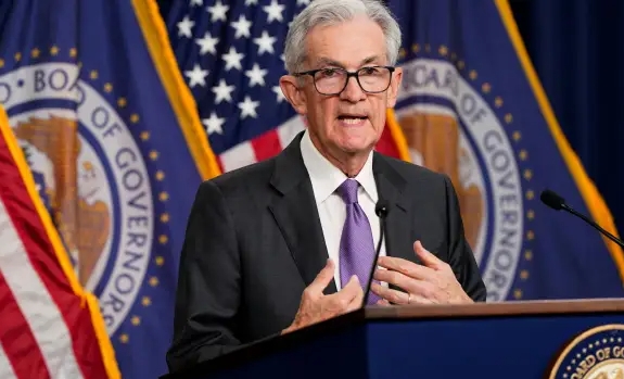 (상보) FOMC 의사록 “인플레, 2% 목표 향한다는 확신 더 필요"