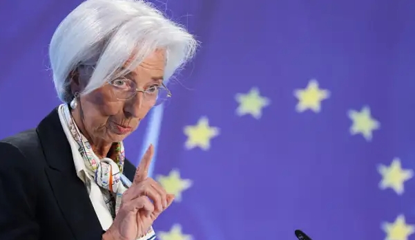 (상보) ECB, 5회 연속 금리 4.5% 동결...금리인하 시사