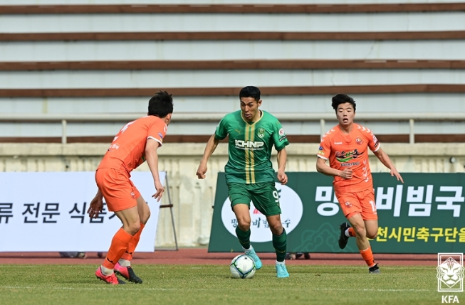 2024 K3리그 5라운드 ‘이석규 해트트릭’ 경주한수원, 여주 잡고 5연승