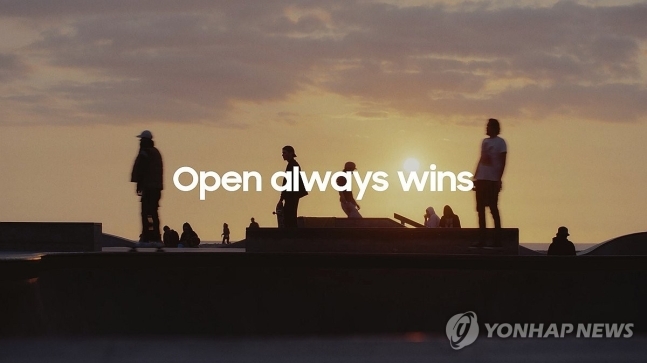 사진=19일 공개된 다큐멘터리 1부 '콘크리트 드림(Concrete Dreams)' 주요 장면