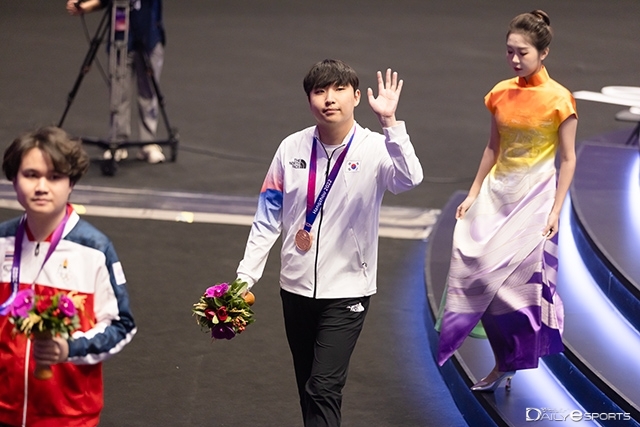 2022 항저우 아시안게임에서 동메달을 목에 걸었던 곽준혁.