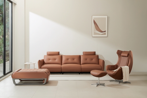 세라젬 마스터 V7(왼쪽)과 파우제 M4(오른쪽)