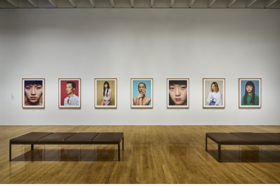 오형근 <왼쪽 얼굴> 연작, 아카이벌 피그먼트 프린트 140×107m, 2006-2023