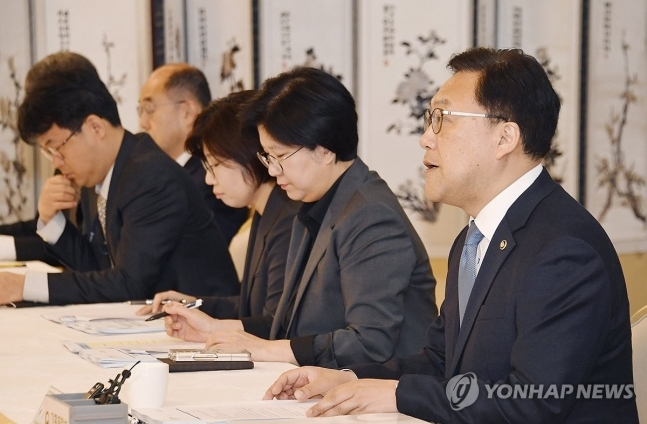 김병환 차관, 비상경제차관회의 겸 물가관계차관회의 주재
