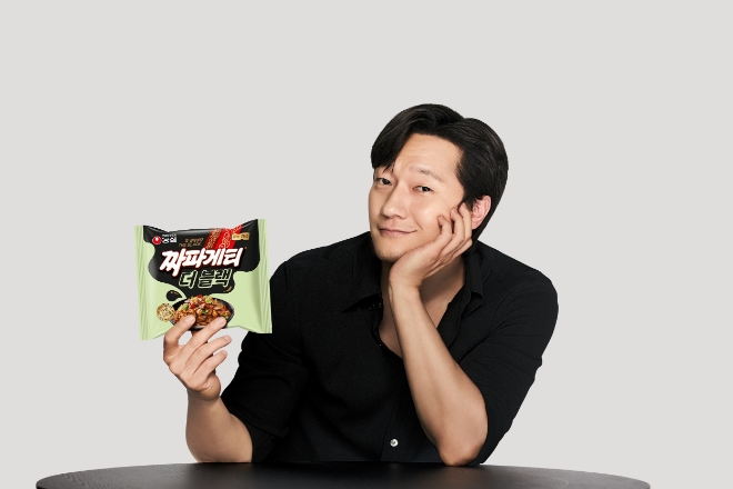 농심 짜파게티 더블랙 광고모델 배우 손석구. / 사진=농심 제공