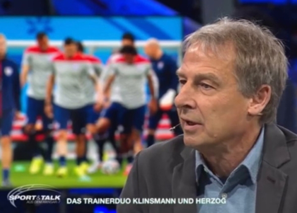 최근 오스트리아 세르부스TV 스포츠 토크쇼에 출연한 클린스만