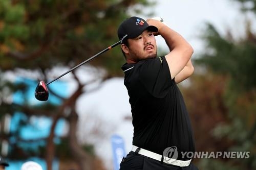 정찬민의 드라이버 티샷.