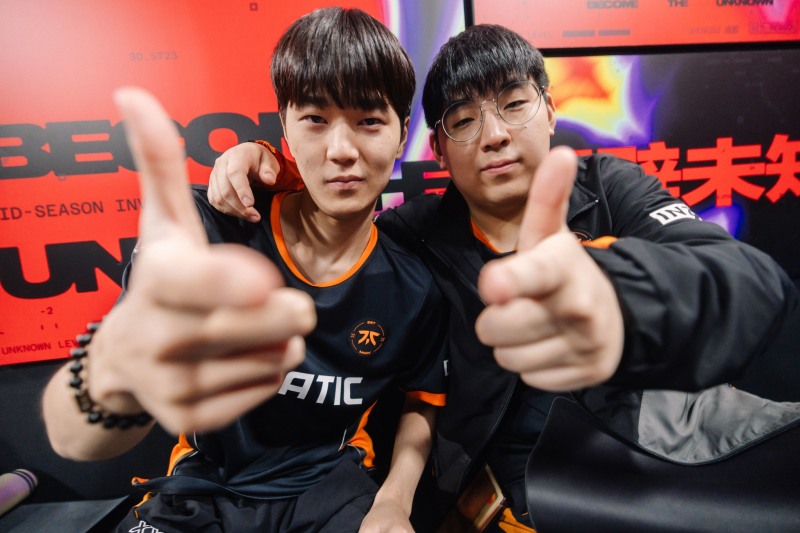 프나틱 '준' 윤세준(왼쪽)과 '노아' 오현택(사진=라이엇 게임즈)